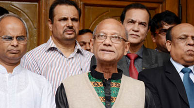 শিক্ষামন্ত্রী নুরুল ইসলাম নাহিদ আজ শনিবার এক সংবাদ সম্মেলনে পিছিয়ে দেওয়া পরীক্ষার নতুন তারিখ ঘোষণা করেন