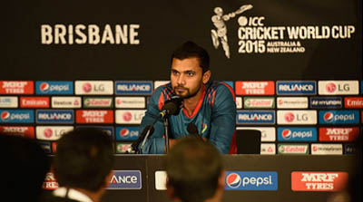 সংবাদ সম্মেলনে হতাশার কথা জানালেন বাংলাদেশ অধিনায়ক মাশরাফি বিন মুর্তজা- ছবি: আইসিসি