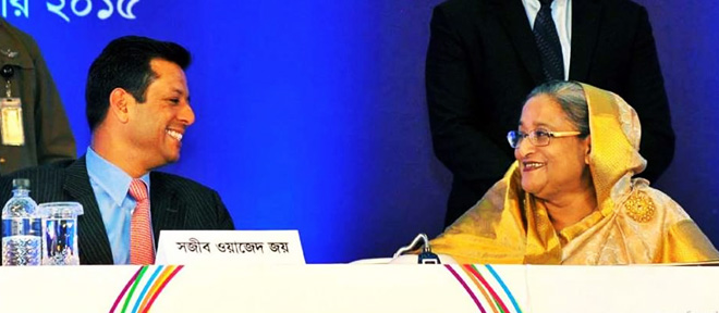 সোমবার বঙ্গবন্ধু আন্তর্জাতিক সম্মেলন কেন্দ্রে ডিজিটাল ওয়ার্ল্ড ২০১৫ এর উদ্বোধনী অনুষ্ঠানে প্রধানমন্ত্রী শেখ হাসিনা ও প্রধানমন্ত্রীর তথ্য ও যোগাযোগ প্রযুক্তি বিষয়ক উপদেষ্টা সজীব ওয়াজেদ জয়। ছবি- ইয়াসিন কবির জয়
