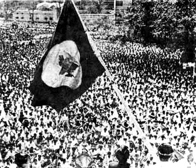 ২মার্চ, স্বাধীন বাংলার পতাকা প্রথম উত্তলন করা হয় এ দিনে