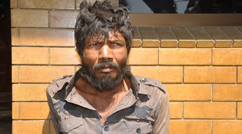 বৃহস্পতিবার পিলখানার সামনে ককটেল বিস্ফোরণের চেষ্টা করার সময় দুলাল মিয়া নামে এক ব্যক্তিকে আটক করে বিজিবি