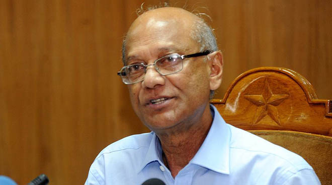 শিক্ষামন্ত্রী নুরুল ইসলাম নাহিদ আজ সোমবার শিক্ষা মন্ত্রণালয় সভাকক্ষে এইচএসসি ও সমমানের পরীক্ষা ২০১৫ সম্পর্কিত প্রেস ব্রিফিংএ বক্তব্য রাখেন। বাসস