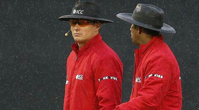 ফাইনালের আম্পায়ার ধর্মসেনা ও কেটেলবরো