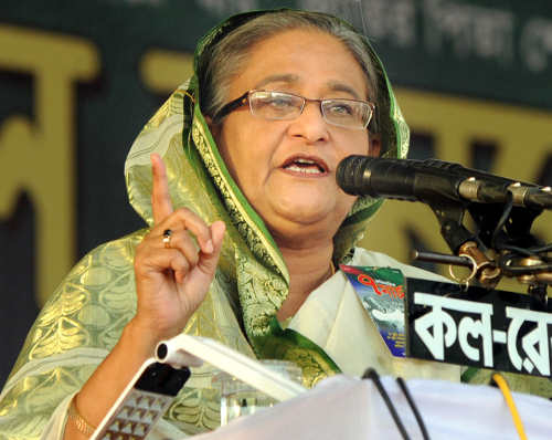 ঐতিহাসিক ৭ মার্চ উপলক্ষে শনিবার বিকেলে সোহরাওয়ার্দী উদ্যানে আওয়ামী লীগ আয়োজিত জনসভায় ভাষণ দেন প্রধানমন্ত্রী শেখ হাসিনা