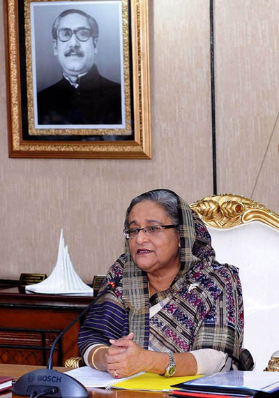 চলচ্চিত্রকে জঙ্গিবাদের বিরুদ্ধে হাতিয়ারে পরিণত করুন, জাতীয় চলচ্চিত্র দিবস ২০১৫ উপলক্ষে দেওয়া এক বাণীতে প্রধানমন্ত্রী শেখ হাসিনা। ফাইল ছবি