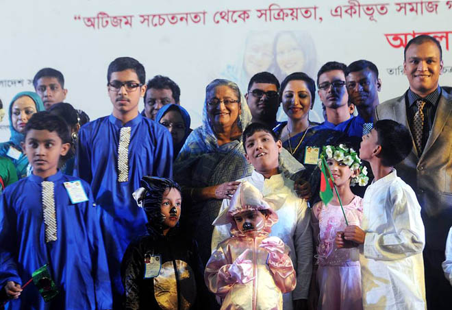 বিশ্ব অটিজম সচেতনতা দিবস উপলক্ষে বঙ্গবন্ধু আন্তর্জাতিক সম্মেলন কেন্দ্রে আজকের অনুষ্ঠান।