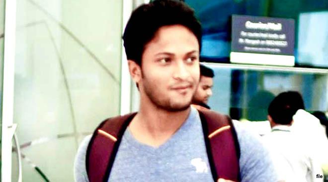 আইপিএলে খেলতে বিকেলে ঢাকা ছাড়ছেন সাকিব