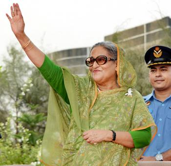 সোমবার বিকেলে জাতীয় সংসদ ভবনের দক্ষিণ প্লাজায় নাগরিক সংবর্ধনা অনুষ্ঠানে প্রধানমন্ত্রী শেখ হাসিনা